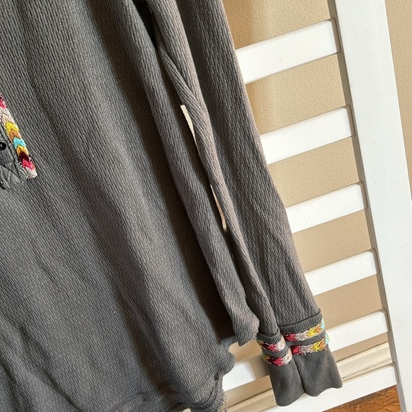 We The Free Gray Cotton Blend Rainbow Thermal Henley Top Size Small - Picture 6 of 13
